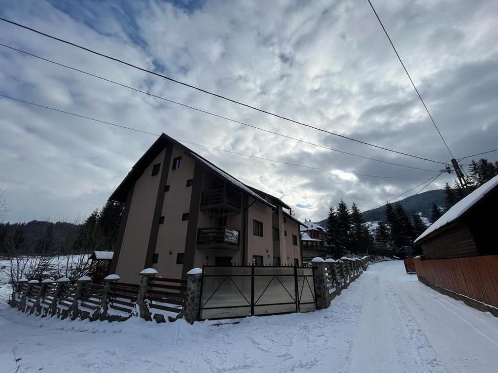 Pensiunea Valea Galbenei Hotel Lepus Kültér fotó